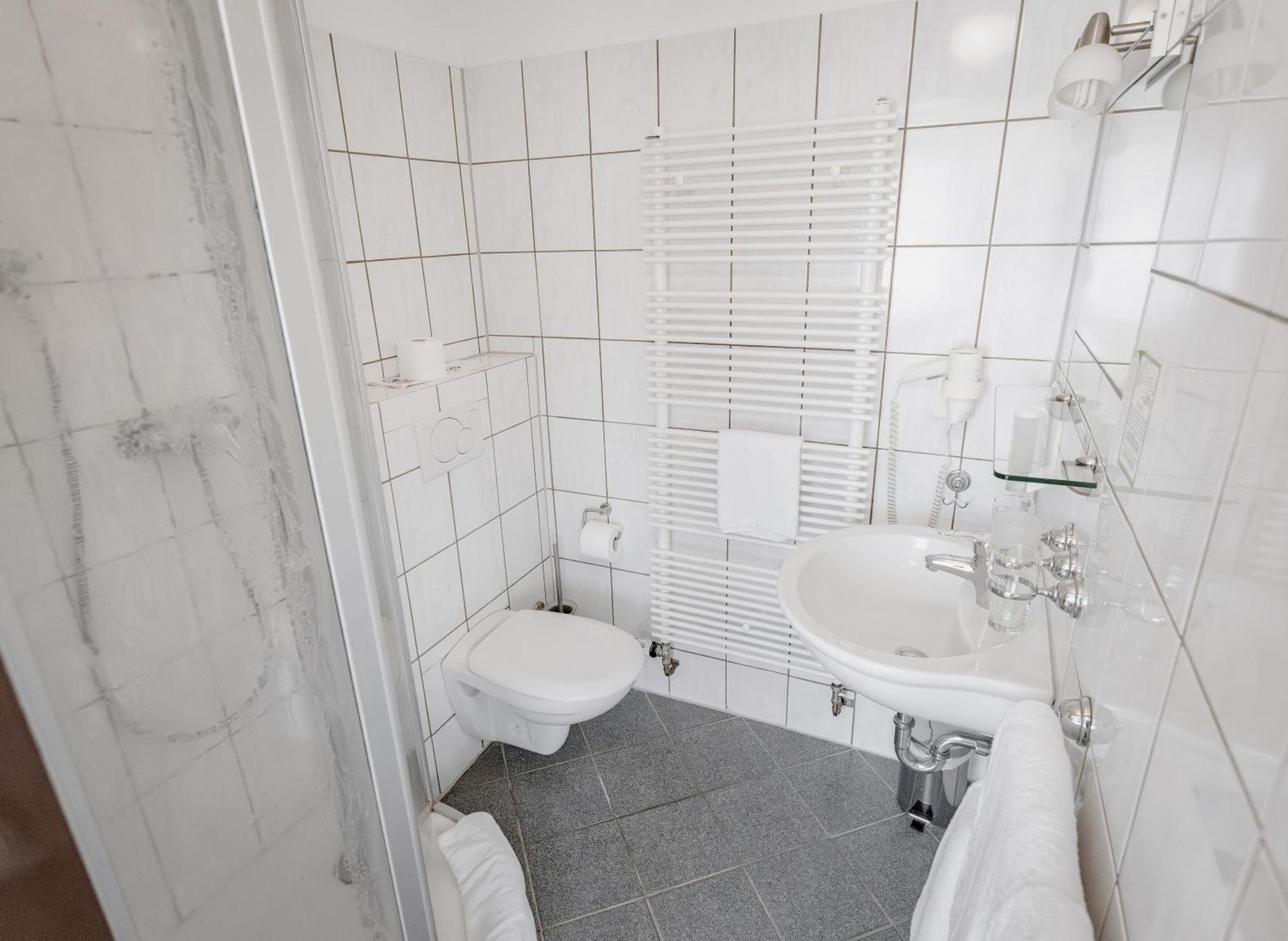 Hotel-Restaurant Zum Schwalbennest Alsfeld Luaran gambar